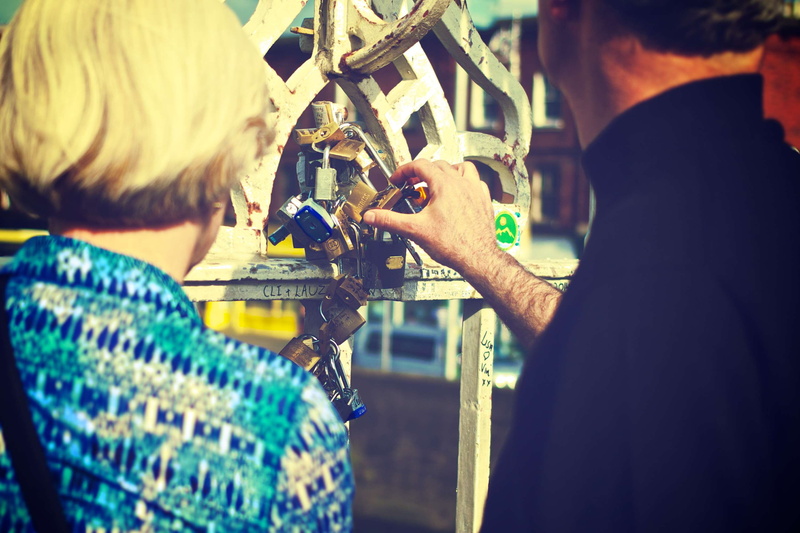 men, amour, males, standing, incidental people, over the shoulder view, selective focus, real people, loyalty, locks, couple, 2K, feelings, rear view