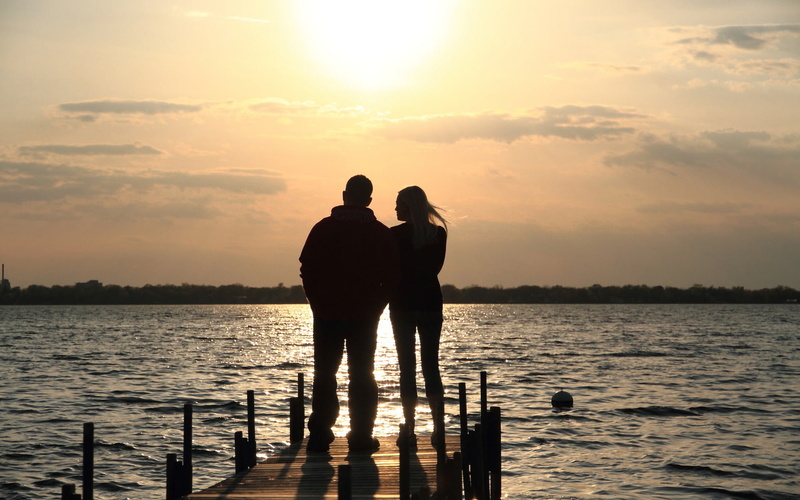 emotion, adult, positive emotion, 1080P, outdoors, bonding, two people, love, lifestyles, beauty in nature, togetherness, sunset, pareja, standing, men