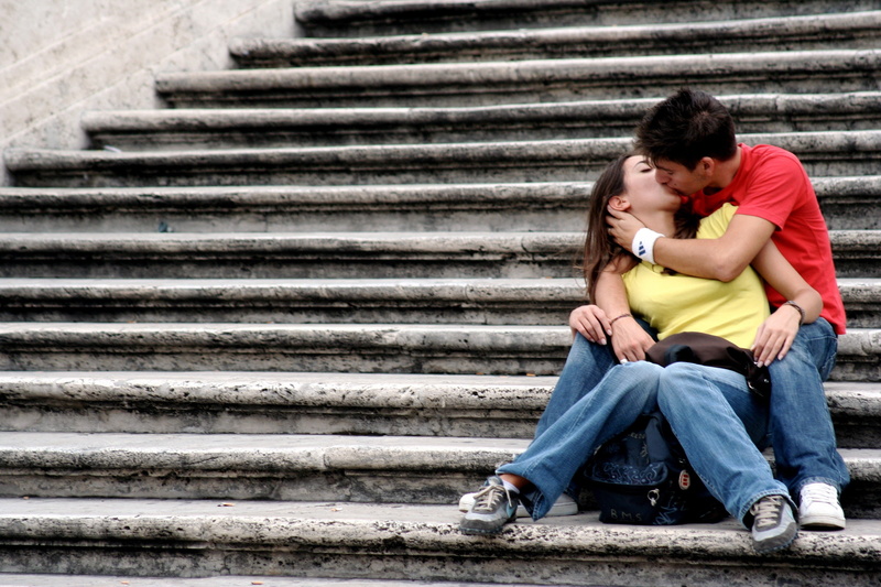 beso, escalera, amor, 2K