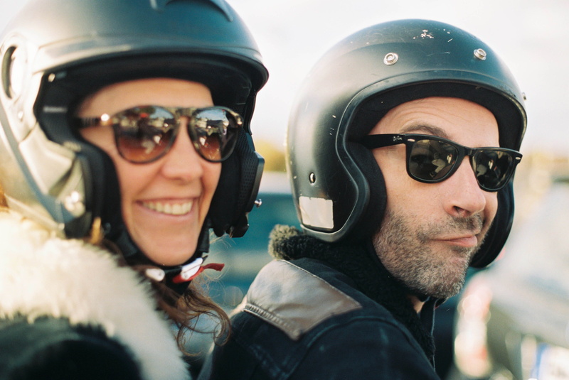 mohin, looking at camera, wearing, crash helmet, outdoors, sport, 2K, males, person, motoristum, smiling, woman, men, two people, portrait, riding, bikers