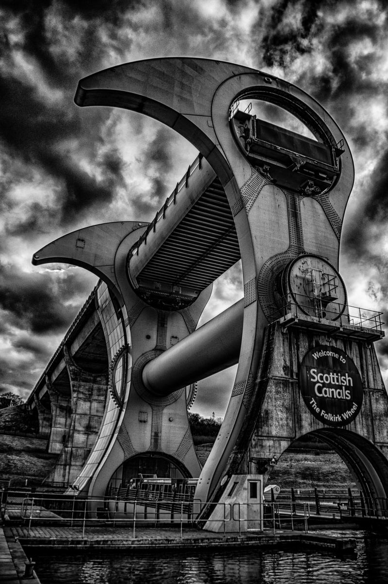grey, water, enormous, architecture, travel destinations, rotate, steel, building exterior, metal, day, cloud - sky, low angle view, strong, tourist, engineering