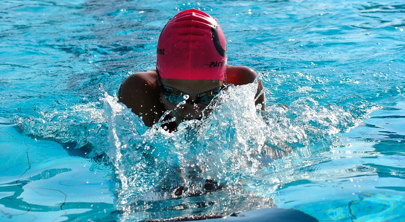 splashing, child, headshot, pool, nature, leisure activity, black, one person, Sports, 1080P, Other Sports, eyewear, lifestyles, Swimming, sunlight, waterfront