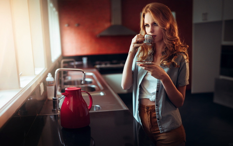 1080P, young women, hair, red, females, domestic kitchen, beauty, wireless technology, contemplation, adult, young adult, domestic room, 500px, domestic life