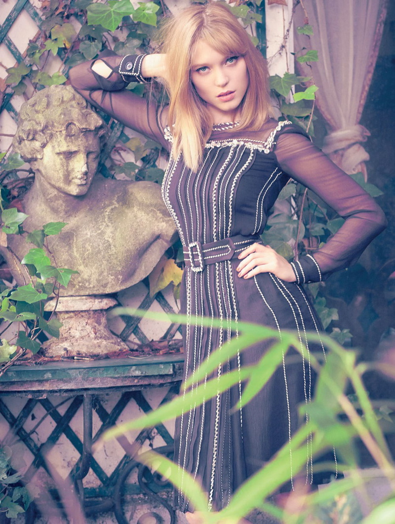 women, child, looking at camera, females, hairstyle, nature, portrait, one person, French actress, 720P, plant, lifestyles, women outdoors, girls, teenager