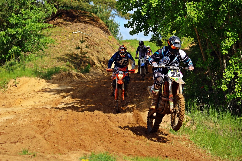 motocross, race, motocross ride, mature men, land vehicle, dirt bike, biker, men, tree, transportation, cross, racing, outdoors, sport, real people, 5K