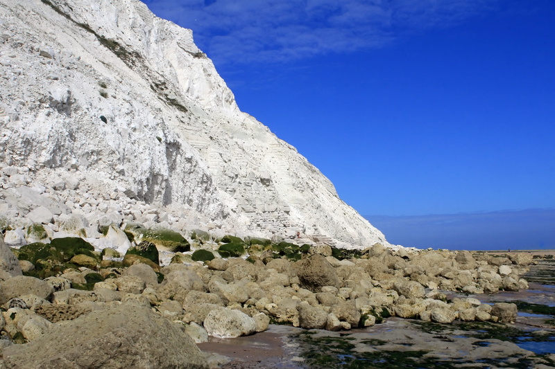 rock - object, shore, vacation, cliff, die, rocky, britain, seashore, solid, beachy, landscape, sky, sea, geology, suicide, 2K, steep, beach, coast, chalk
