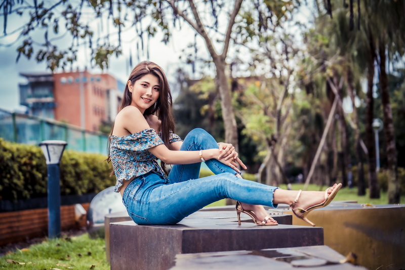 white high heels, long hair, trees, blouse, 4K, street light, Asian, building, jeans, brunette, bench, women, Bushes, barefoot, bare shoulders, model