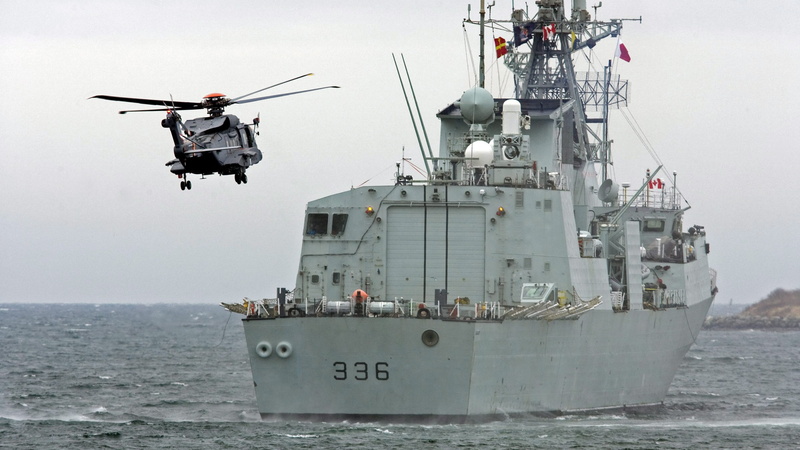 AgustaWestland, Sikorsky CH-148 Cyclone, 4K, near, ship, British Army, Britain, flying, helicopter, attack helicopter