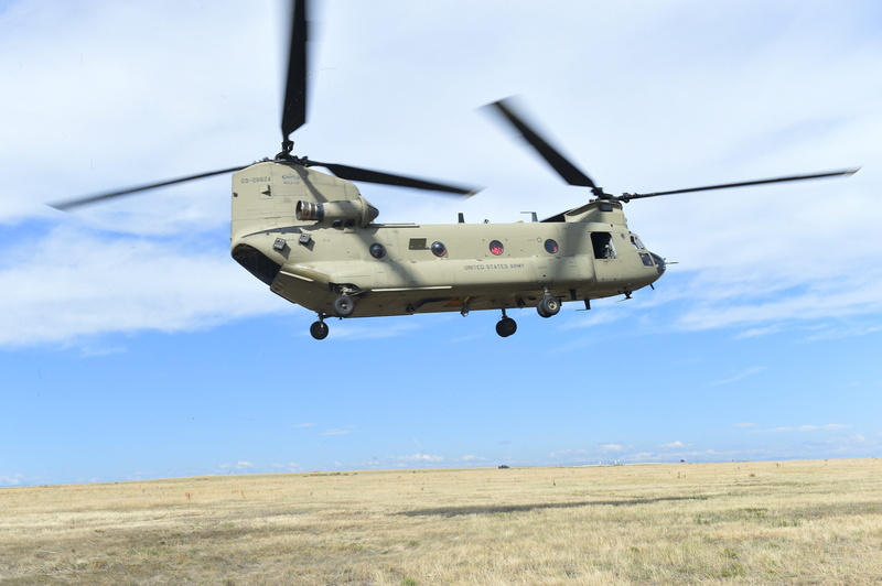 4K, day, ch-47 chinook, army aviation, army, on the move, transportation, military, no people, armed forces, field, propeller, land, mode of transportation