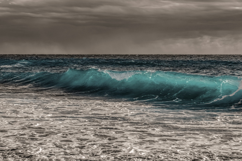 non-urban scene, power, beauty in nature, power in nature, outdoors, spectacular, spray, seascape, transparent, water, horizon, wave, stormy, aquatic sport
