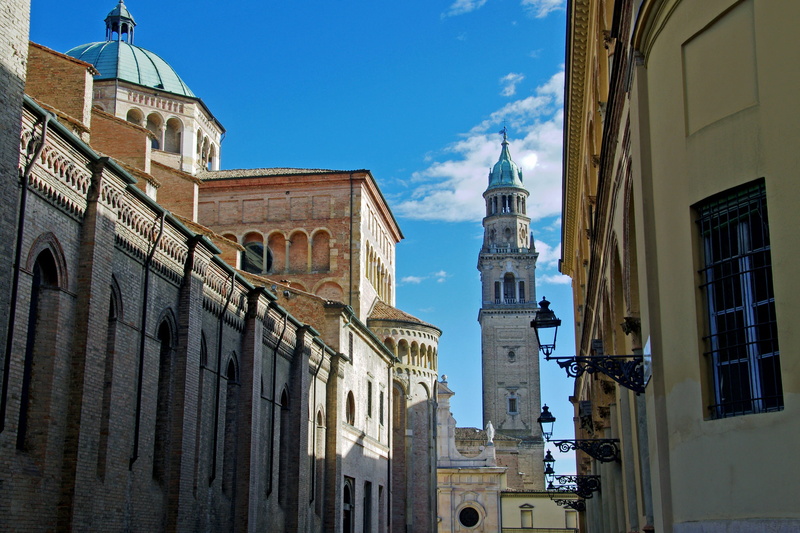 cathedral of parma, city, dome, no people, church, built structure, emilia romagna, outdoors, tower, sky, spire, place of worship, campanile, 2K, religion