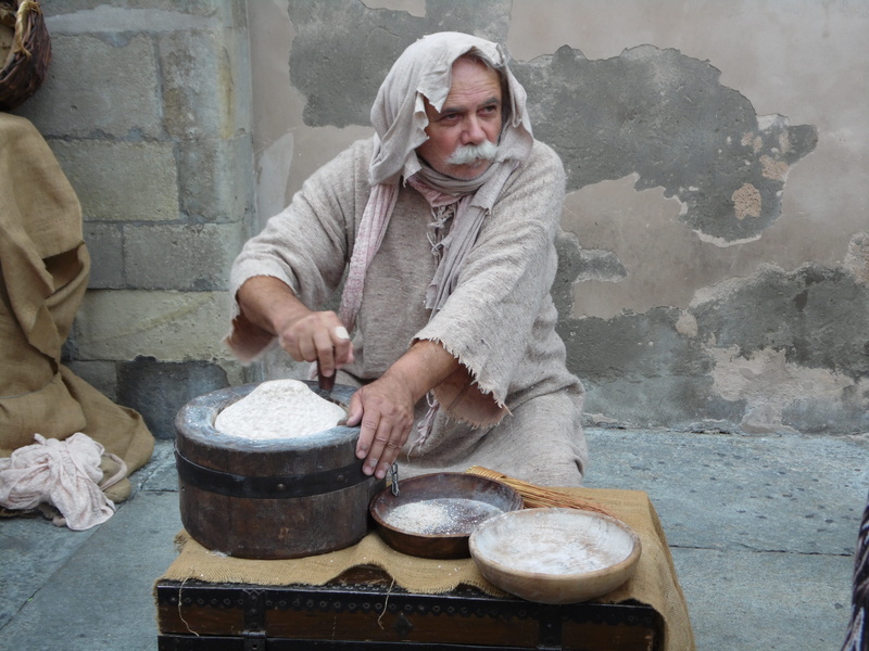 preparation, clothing, Reenactment, show, Man, handmade, flour, real people, occupation, preparing food, working, actor, standing, day, senior adult, front view