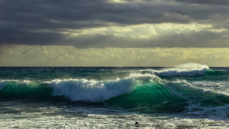 energy, breaking, power in nature, spectacular, body, land, waves, beauty in nature, horizon over water, foam, surfing, motion, seascape, water, sport