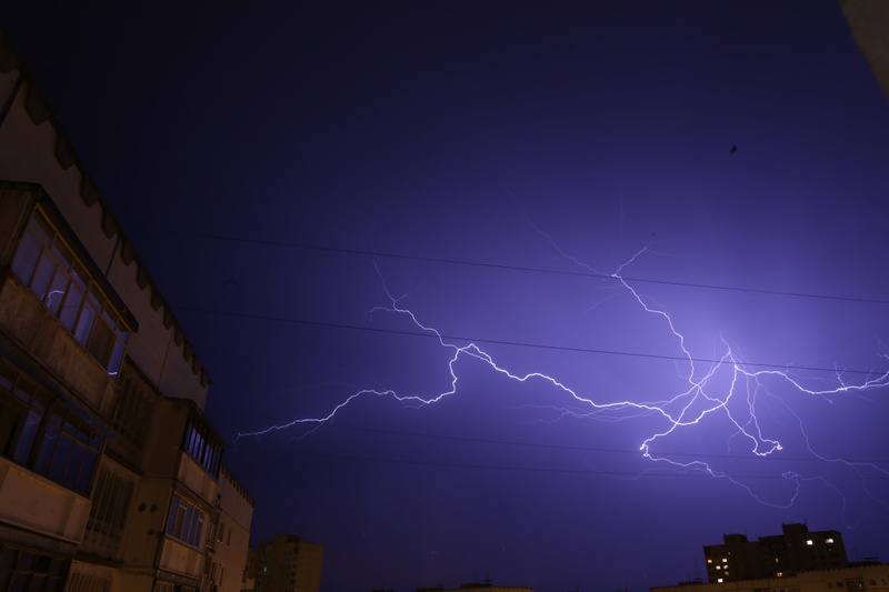 dramatic sky, extreme weather, built structure, building, architecture, illuminated, strikes, beauty in nature, thunder, rain, power in nature, community