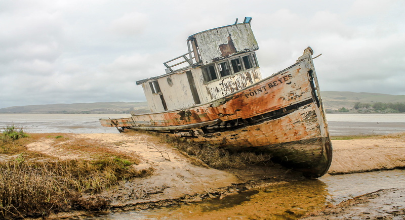 pint, cloud - sky, nature, beach, bay, land, blue, boat, usa, rusty, abandoned, sea, golden, 4K, island, obsolete, america, port, water, landscape, city