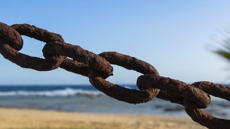 tranquility, 4K, no people, hanging, sky, sea, link, day, beach, rusty, old, outdoors, close-up, water, iron, strength, metal, iron - Metal, chain, blue