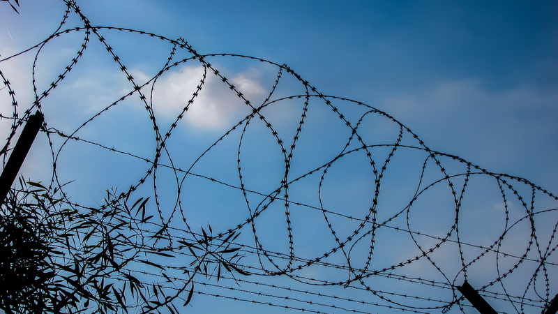 sign, barbwire, Wire, razor wire, chainlink fence, nature, wire mesh, Fence, exclusion, barbed, barrier, building, protection, no people, obstacle, security