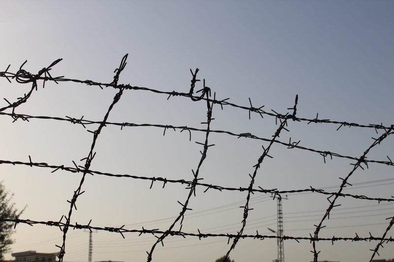 day, no people, razor wire, wire, security, fence, sharp, barrier, prison, outdoor, pakistan, sky, protection, barbed wire, warning sign, exclusion, boundary