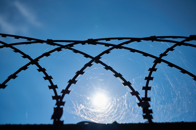 nature, 8K, escape, metal, fence, war, beautiful, blue, silhouette, protection, prison, boundary, wire, sky, dom, daniel, opinions, texture, barrier, razor wire