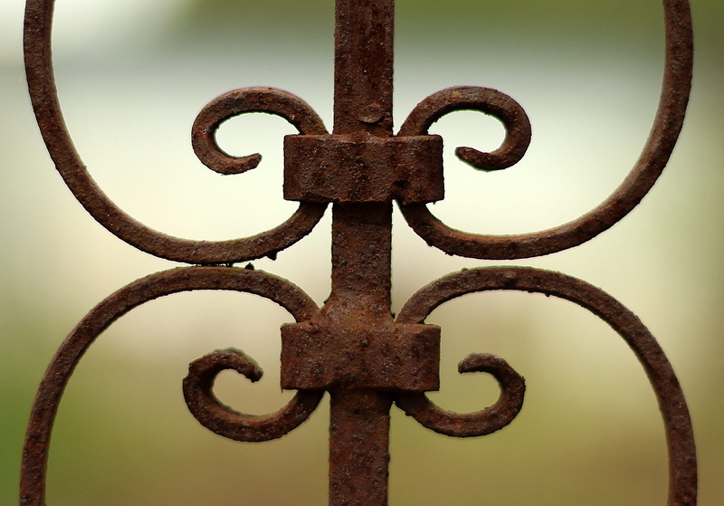 old, spike, weathered, protection, 2K, textured, house, indoors, pattern, texture, garden, victorian, antique, safety, vintage, door, forged, an ornate