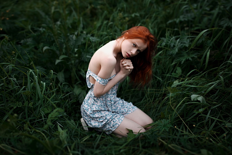 nature, shoulder, outdoors, lifestyles, young women, helplessness, 1080P, young adult, beautiful woman, plant, land, the beauty, beauty, three quarter length