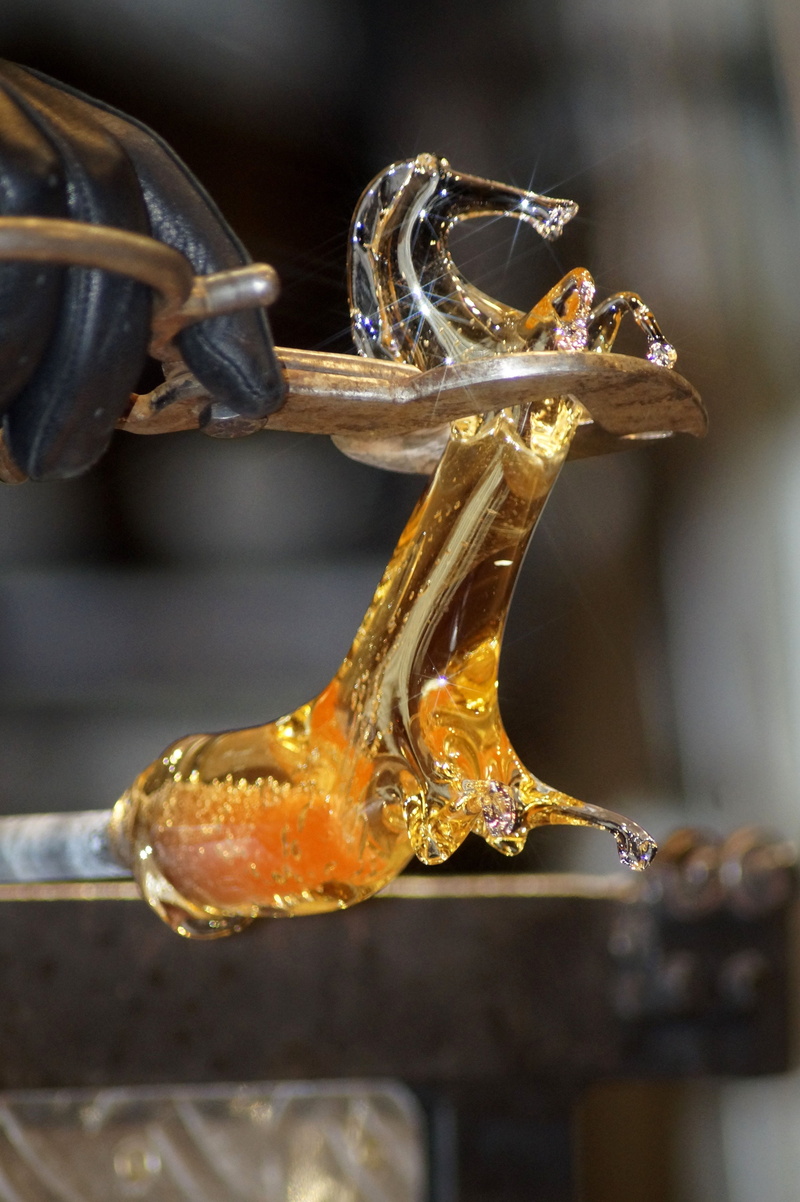 precision, no people, glaze, blower, processing, tool, drop, hanging, gold colored, oven, brass, glass blowing, glowing, selective focus, melt, manufacturing