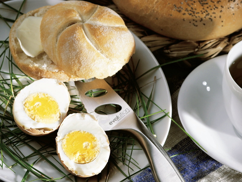 meal, white, close-up, cake, kitchen utensil, temptation, pastry, fried egg, plate, baked, dessert, morning, yellow, eating utensil, snack, ready-to-eat