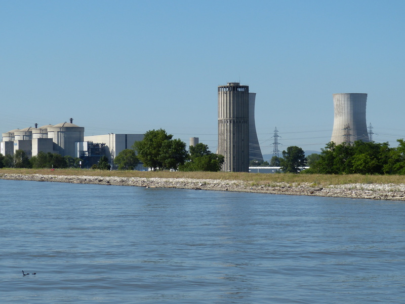 waterfront, day, clear sky, air pollution, france, energy, sky, architecture, cooling tower, 4K, nuclear energy, nuclear power plant, power plant, industry