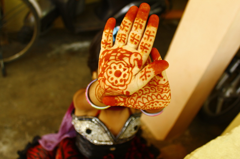 celebration, human hand, pattern, holiday, clothing, indian tradition, focus on foreground, adult, human foot, art and craft, tattoo, human body part, mehndi