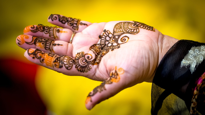finger, close-up, women, human body part, ring, mehndi, two people, henna tattoo, indian, focus on foreground, adult, bracelet, people, 5K, indian wedding