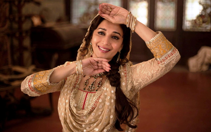 madhuri dixit, madhuri, hairstyle, emotion, brown, adult, looking at camera, dedh, front view, young adult, happiness, traditional clothing, dixit, smiling