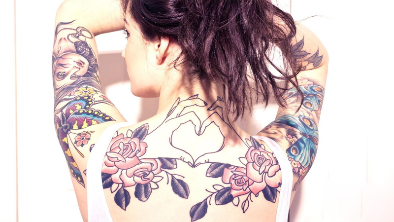 girls, 1920x1080, back, tattoos, showing, 1080P, woman, floral, brunette, tattoo, arm