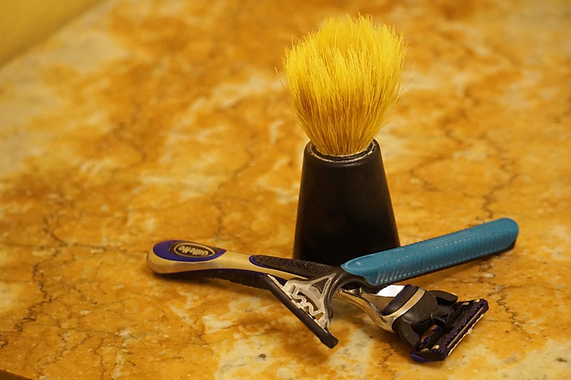 beard, indoors, table, razor, wood - material, studio shot, badger, 5K, yellow, make-up brush, make-up, personal accessory, toilet, no people, shavers