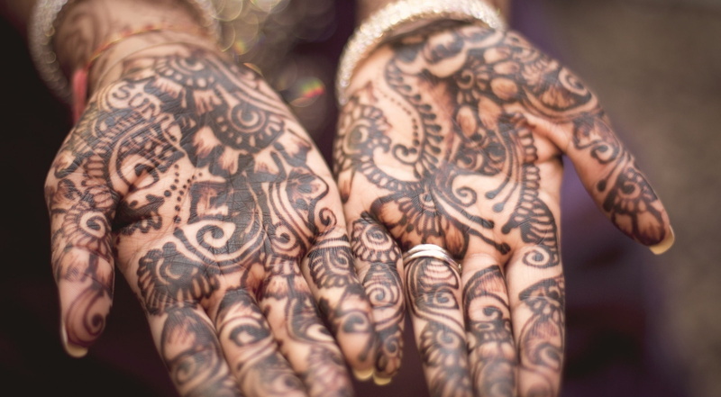 1080P, india, Wedding, Tradition, bride, mehendi, women, showing, human body part, floral pattern, Indian, adult, Design, Decoration, Aero, Macro, close-up