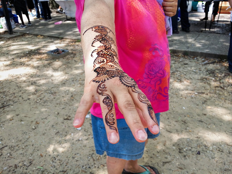 person, human body part, real people, body part, lifestyles, hand, tattoo, leisure activity, design, human, midsection, creativity, day, human hand, arm