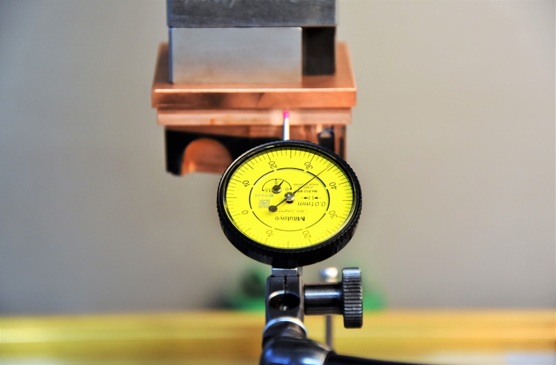 technology, indoors, instrument of measurement, edm, gauge, man made, 5K, equipment, machinery, probe tip, button, clock, man made object, single object