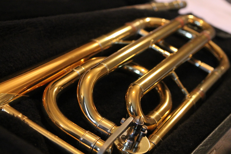 black background, metal, case, classical, brass band, play, wind instrument, horn, brass, close-up, playing music, cornet, jazz music, 4K, no people, 88H