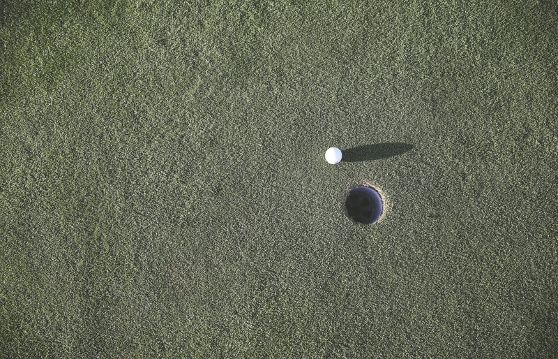 handycap, activity, 4K, birdie, par, white, outdoors, close-up, leisure activity, eagle, golf course, directly above, shadow, ball, object, single, outdoor