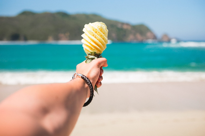 ice cream cone, human Hand, trip, pineapplae, people, cone, shallow, sweet food, 1080P, relaxation, selective, coastline, photo, water, hand, travel, focus