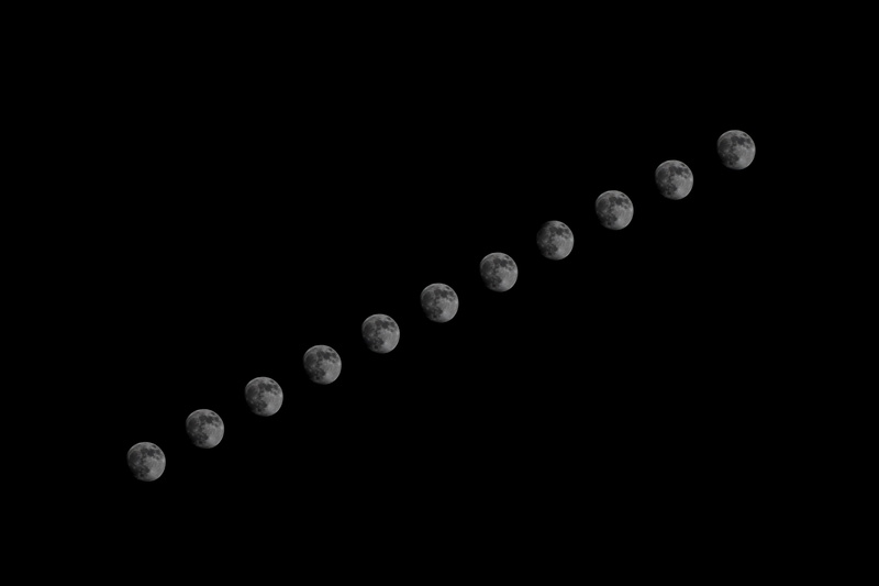 month, circle, drop, moon, black background, purity, geometric shape, design, cut out, water, 4K, night, space, shape, indoors, no people, nature, planet