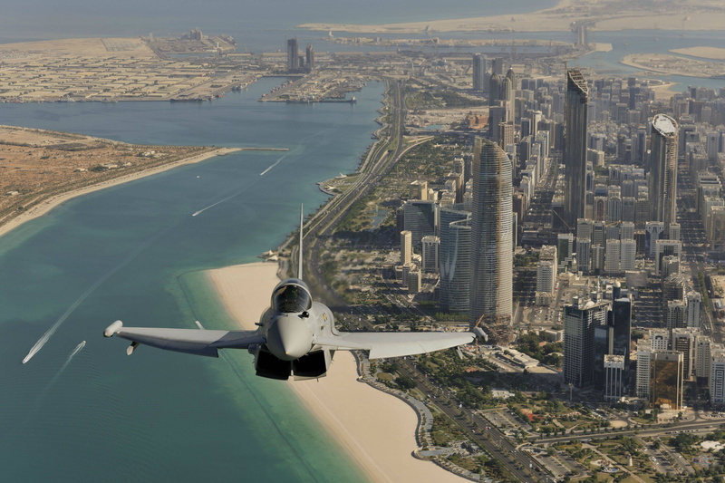 nature, flying, fighter, no people, modern, multipurpose, 2K, flight, built structure, the city, building, mode of transportation, transportation, travel