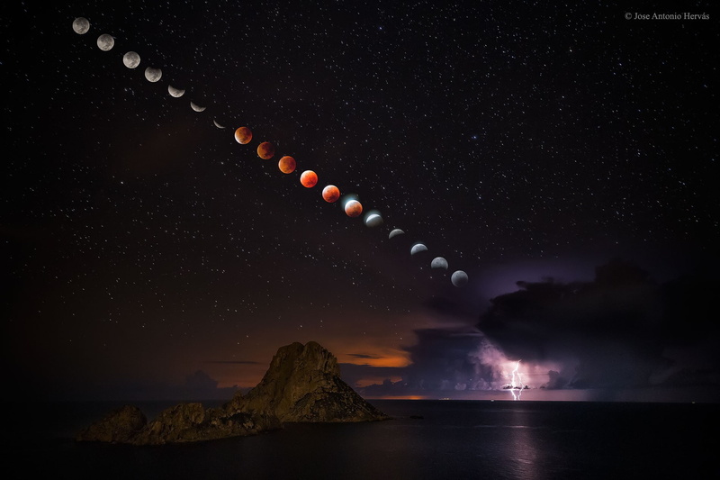 Moon, 720P, lunar eclipses, stars, universe, space, long exposure, lightning