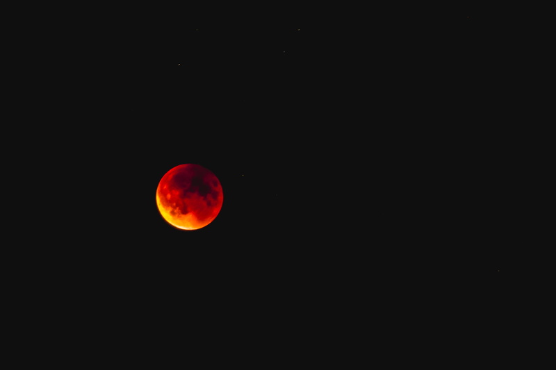 space, moon, copy space, sky, eclipse, geometric shape, no people, beauty in nature, full moon, planetary moon, nature, idyllic, scenics - nature, astronomy