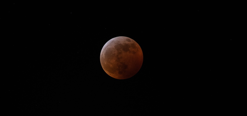 sea, bloodmoon, moon surface, scenics - nature, universe, no people, tranquil scene, outdoors, ocean, natural phenomenon, super moon, space, water, beach