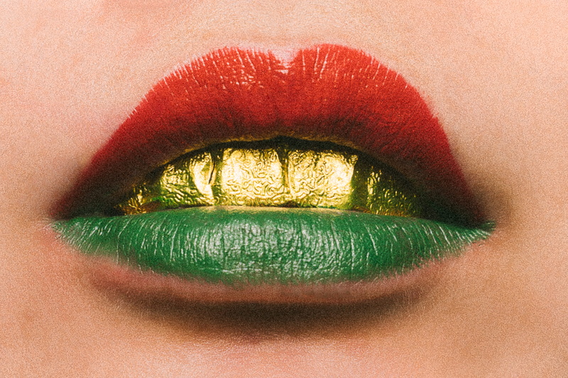 kissing, shiny, stained wood, wood, one person, teeth, lipstick, human face, beautiful woman, snake, animal, heart, extreme close-up, lip, beauty, body part