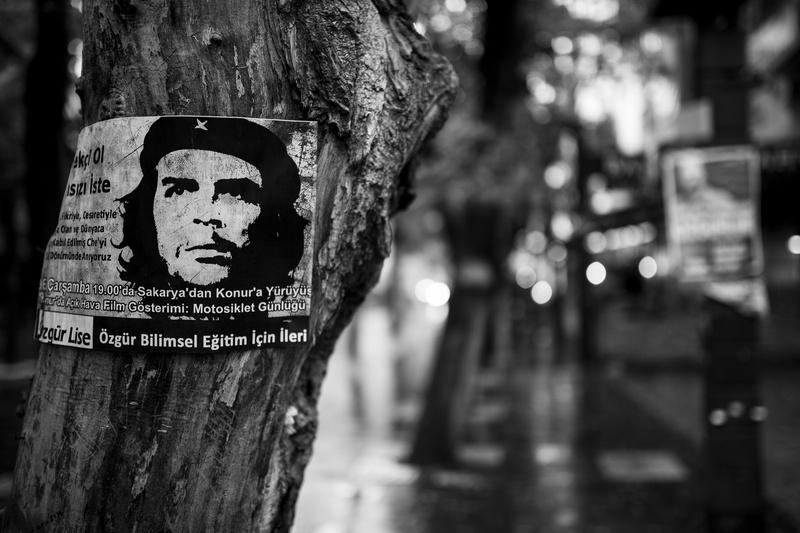 left, no people, 5K, day, communication, trunk, spirituality, architecture, carving - craft product, creativity, che, guevara, art and craft, dom, focus on foreground