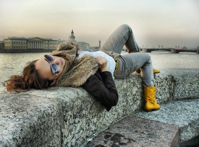 beauty, sunset, parka, 720P, young Adult, casual Clothing, jacket, tourism, fashion, cheerful, brown, relaxation, men, sunglasses, lie, black, full length