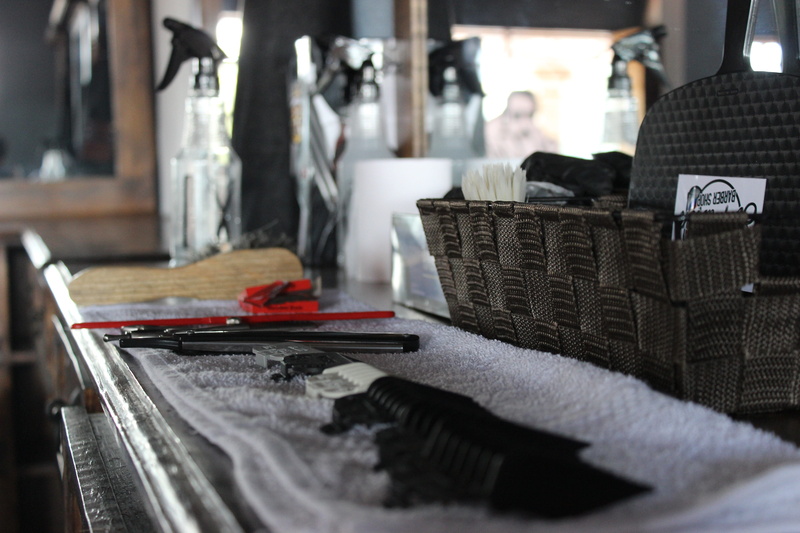 chair, furniture, seat, in, business, indoors, selective focus, modern, barber shop, container, street, room, building, 5K, choice, style, barbershop