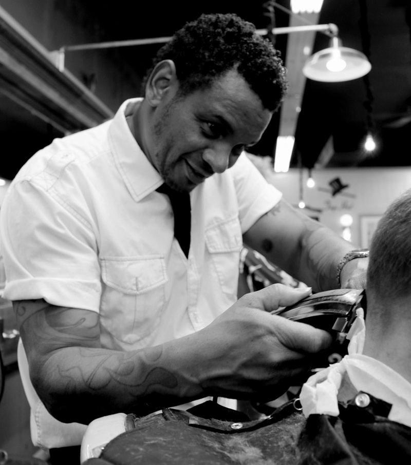 barber shop, photo, sitting, adult, young men, beard, two people, grayscale, trimmer, hair, men, man, occupation, mid adult, black, haircut, hairdressing