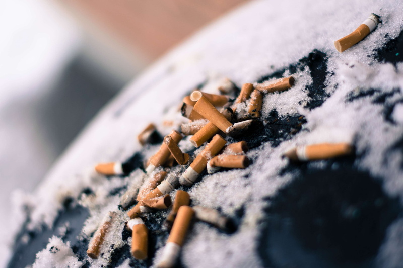 bad habit, 4K, cold, cigarette, ash, communication, sign, tobacco product, winter, cold temperature, smoke, macro, smoking issues, snow, burnt, blurred background
